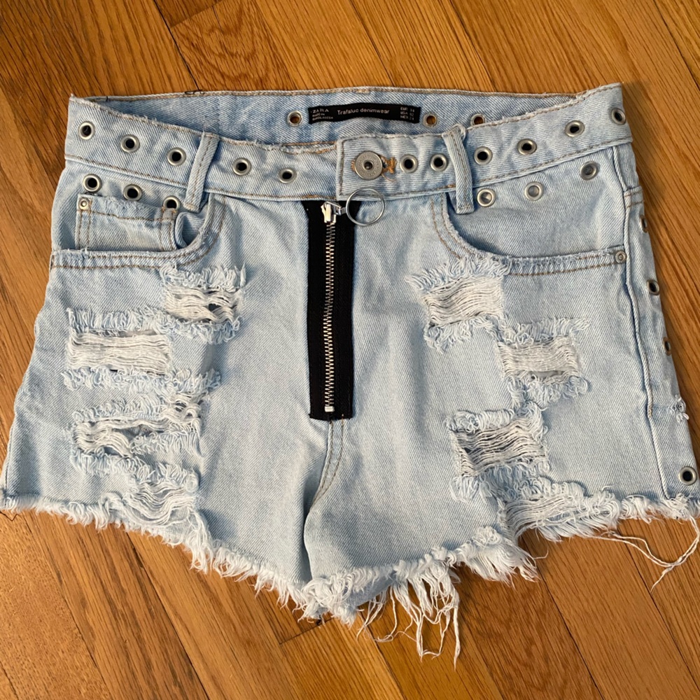 Zara Whitewash Thrifted Denim Shorts